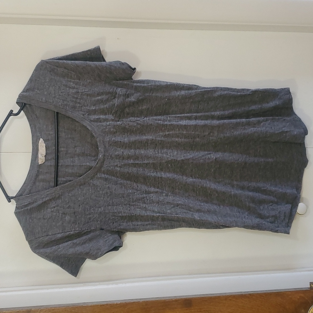Grey Forever 21 tee